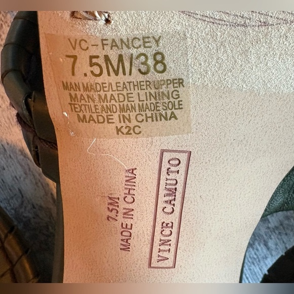 Preloved VINCE CAMUTO Fancey Ankle Strap Sandal in Lush Olive Women's Size 7.5 - Picture 3 of 9